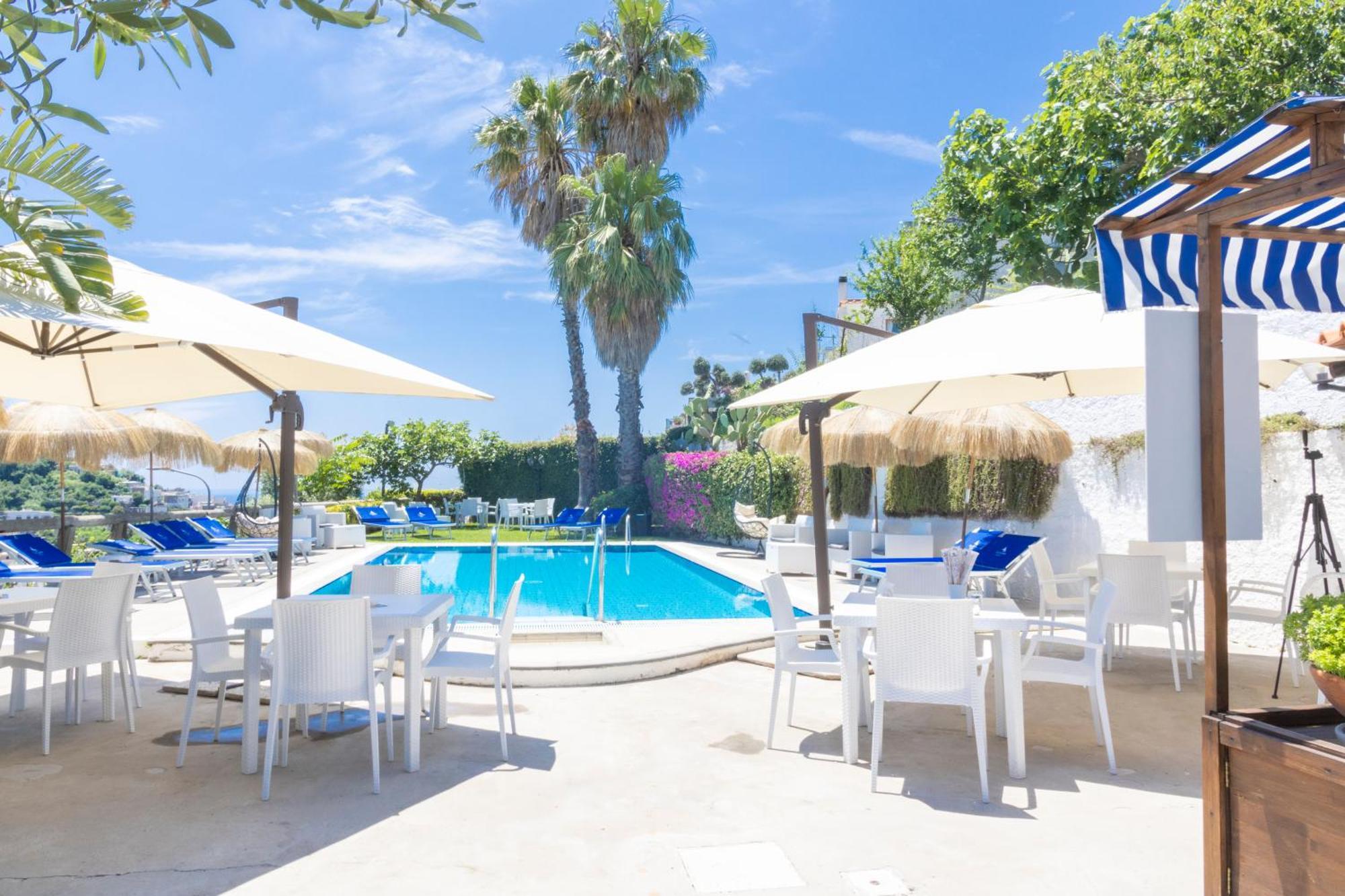 Hotel La Luna Ischia Exterior photo