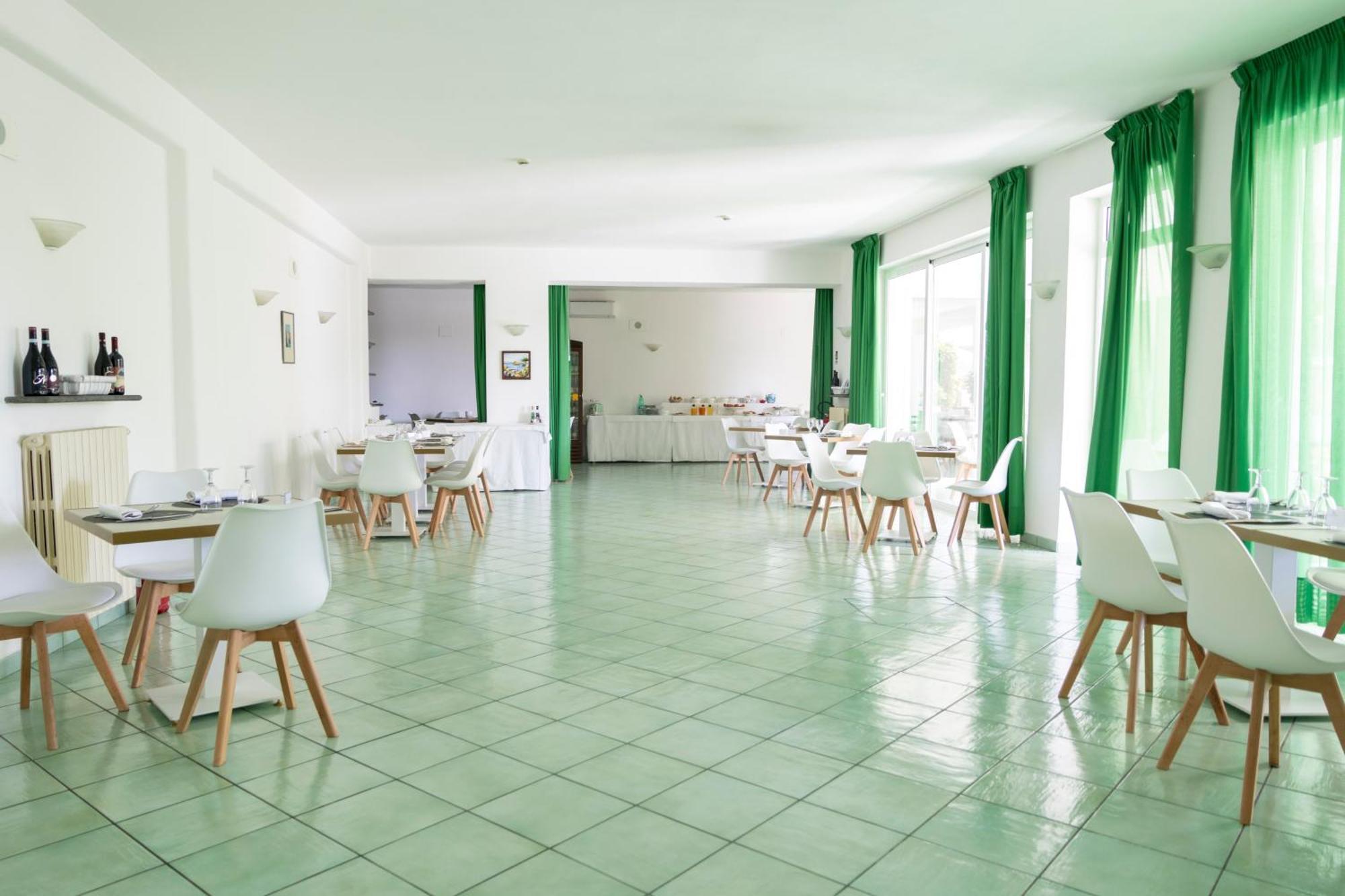 Hotel La Luna Ischia Exterior photo